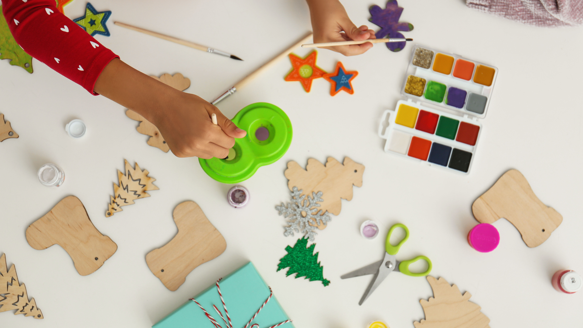 Homemade Christmas Crafts for your little ones!