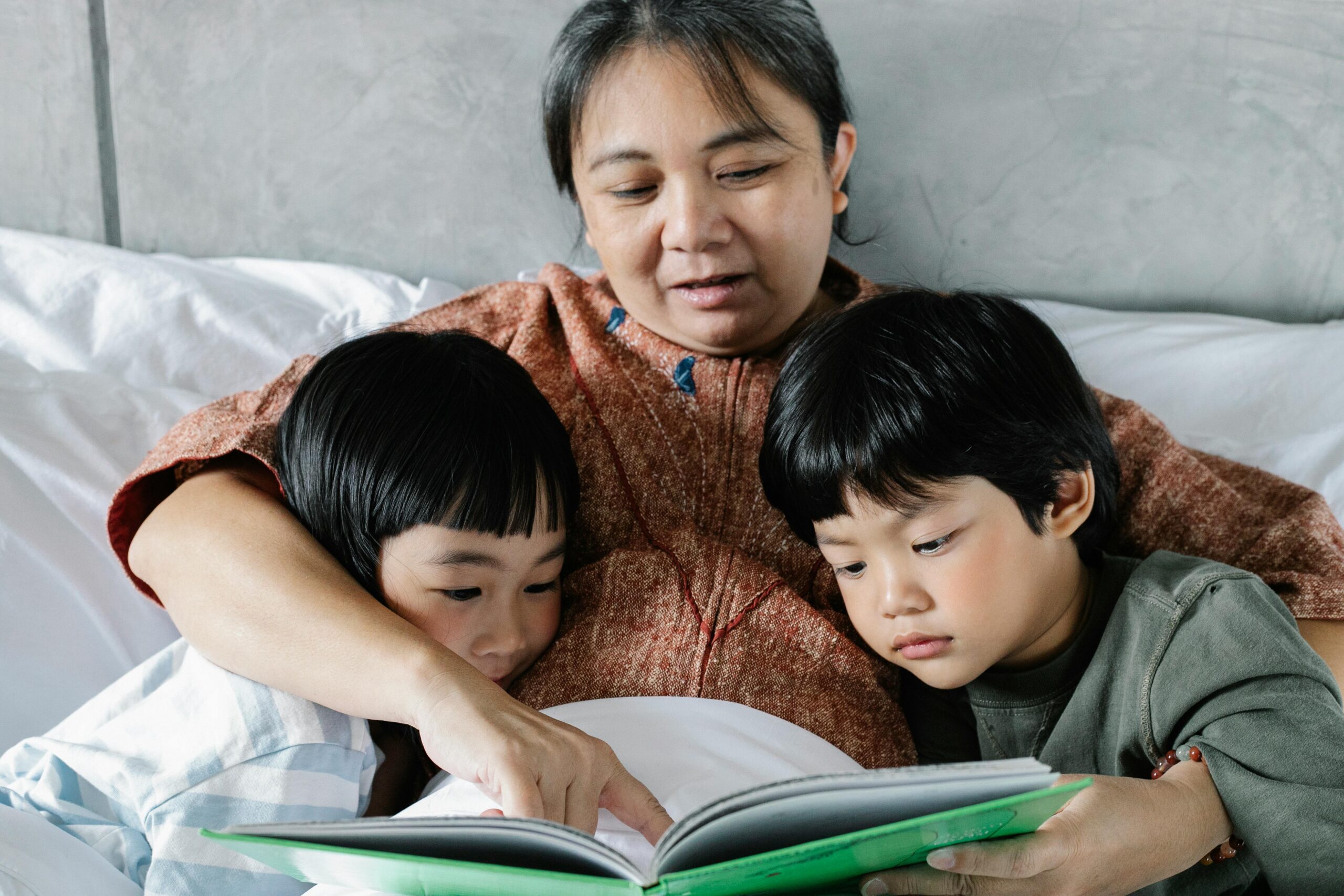 The Benefits of Reading to Your Child Every Day